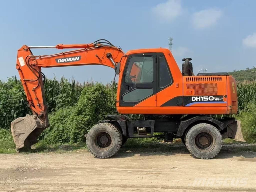 Doosan DH 150 W-7 大型油圧ショベル12t以上（パワーショベル・ユンボ）