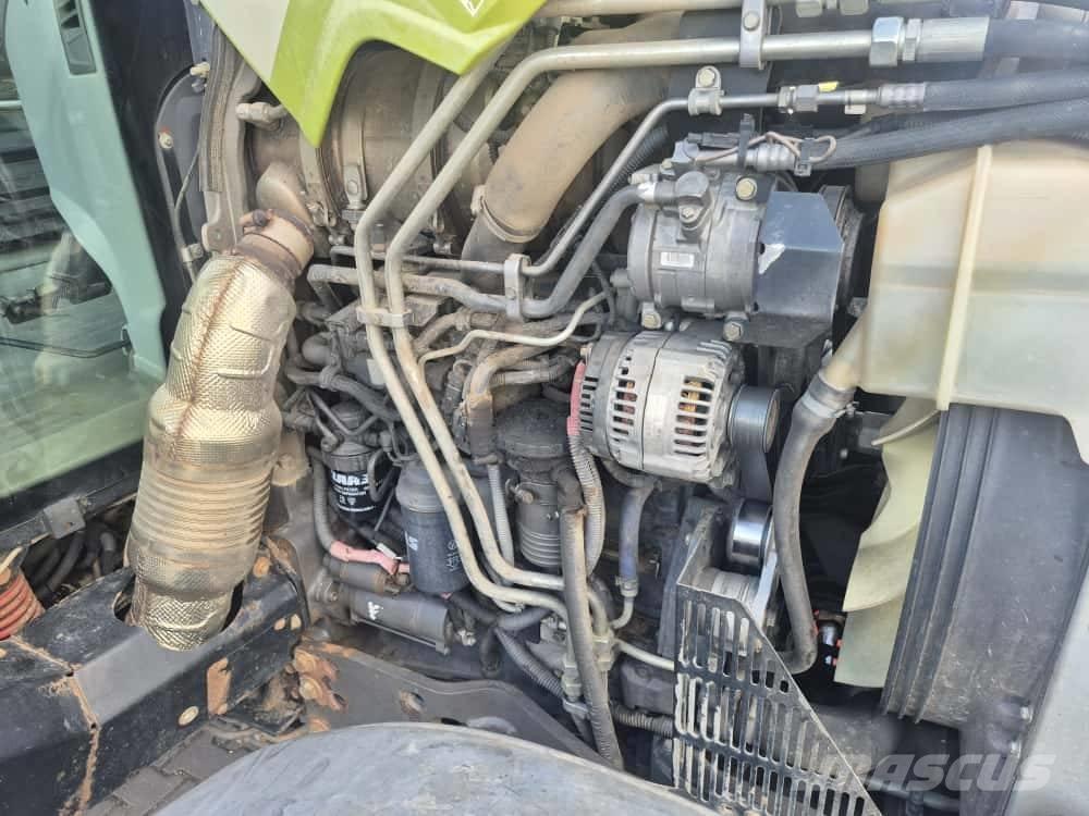 CLAAS Arion 530 トラクター