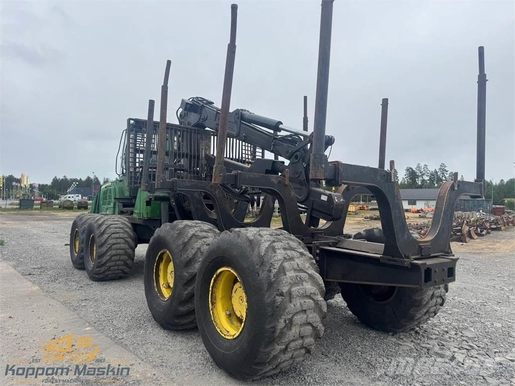 John Deere 1910E フォワーダー