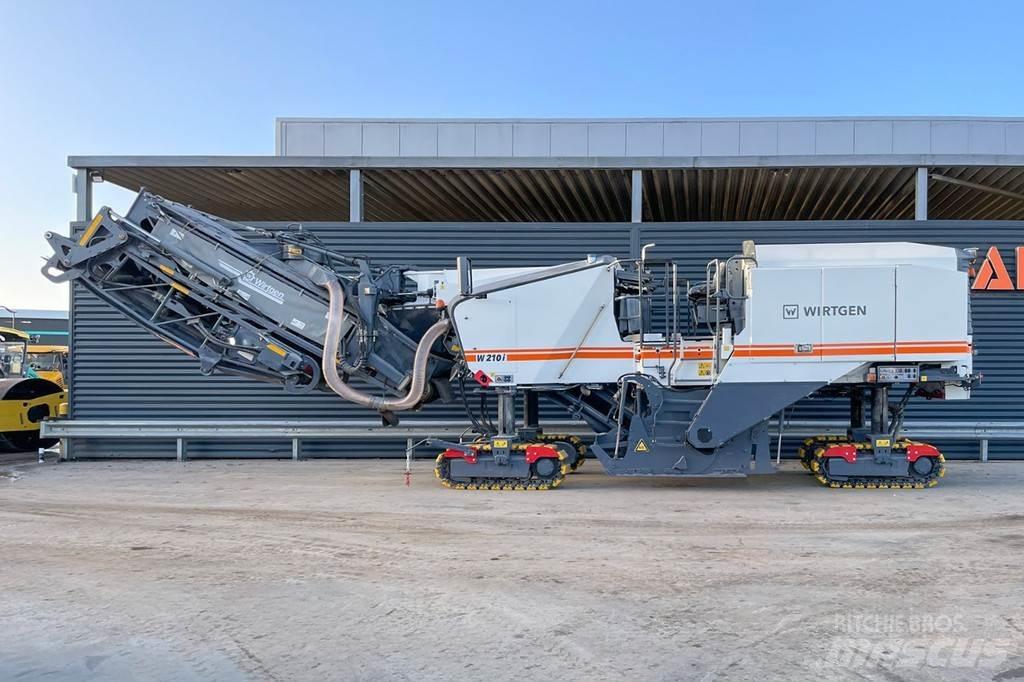 Wirtgen W 210 I アスファルトコールドミリングマシーン