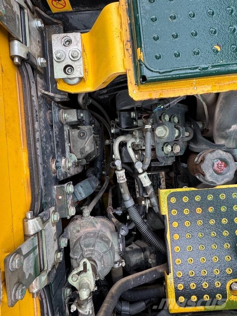 Komatsu PC 138 US-11 大型油圧ショベル12t以上（パワーショベル・ユンボ）