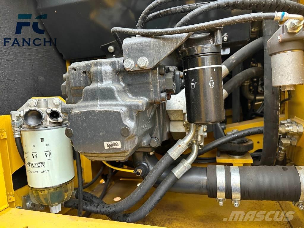 Komatsu PC 210-8 大型油圧ショベル12t以上（パワーショベル・ユンボ）