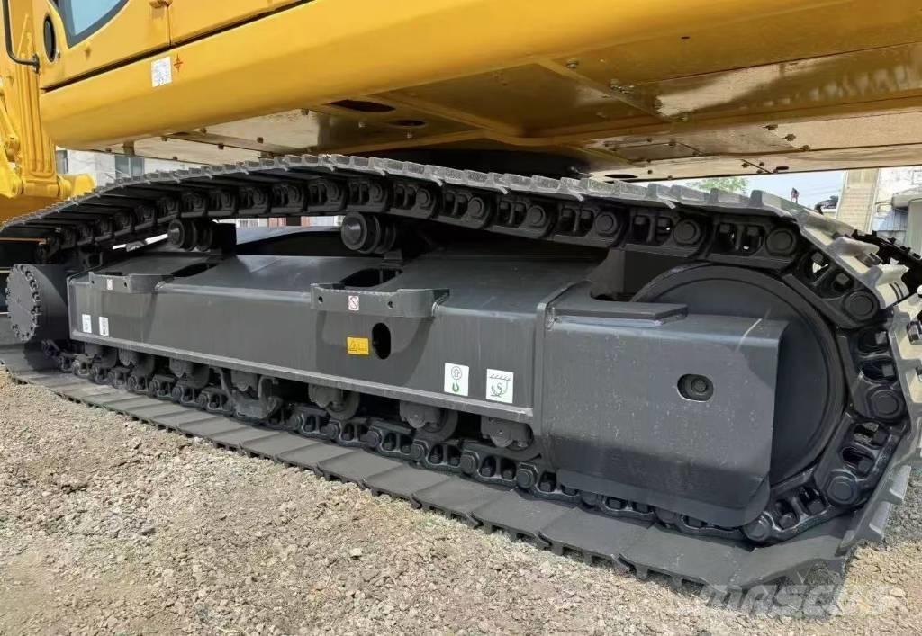 Komatsu PC 200-8 大型油圧ショベル12t以上（パワーショベル・ユンボ）