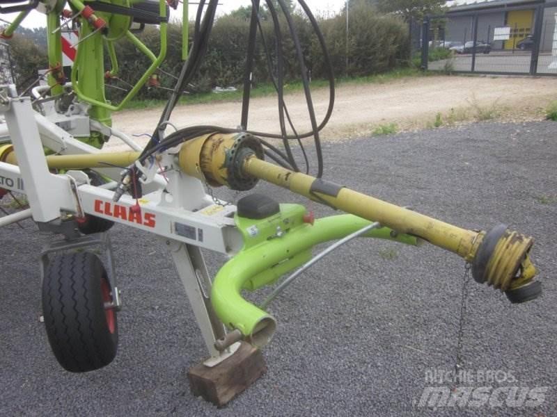 CLAAS VOLTO 1100 T テッダー・テッダーレーキ