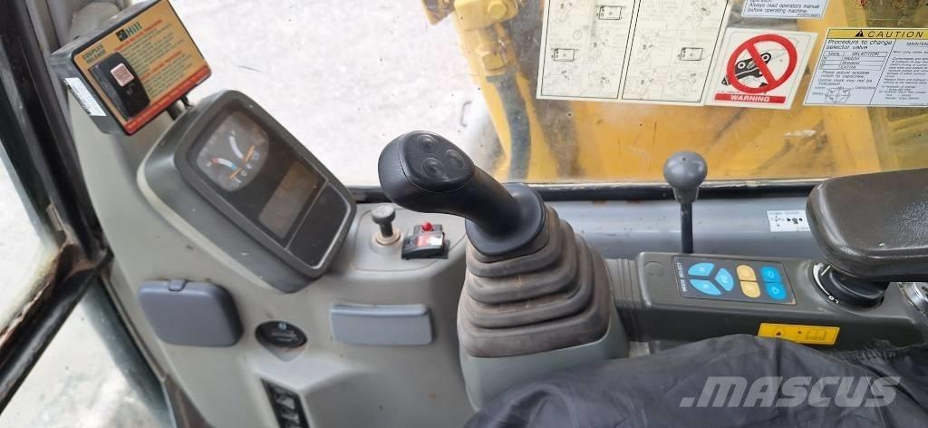 Kobelco E70SR 大型油圧ショベル12t以上（パワーショベル・ユンボ）
