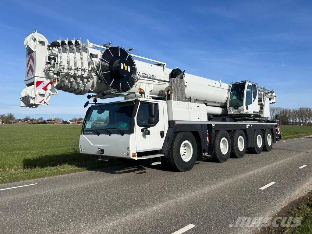Liebherr LTM1250-5.1 オールテレーンクレーン