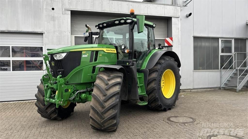 John Deere 6R215 トラクター