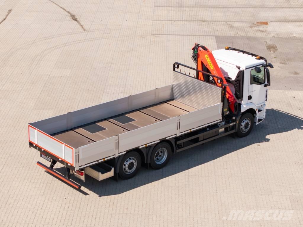 MAN TGM 26.320 6x2-4 クレーントラック、ユニック車