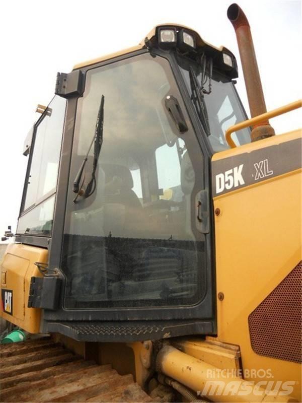 CAT D 5 K LGP ブルドーザー