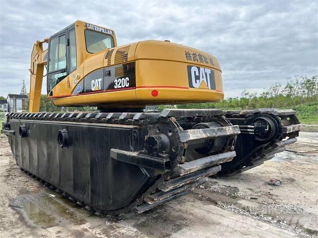 CAT 320 C 水陸両用油圧ショベル、ユンボ