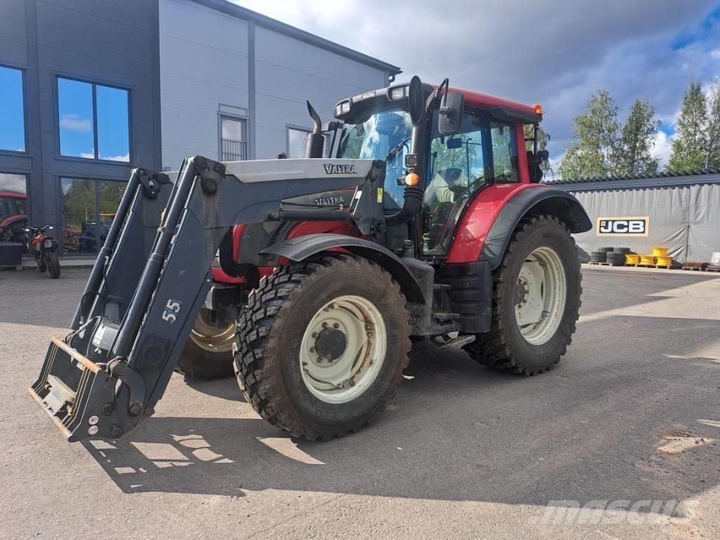 Valtra N 142 トラクター