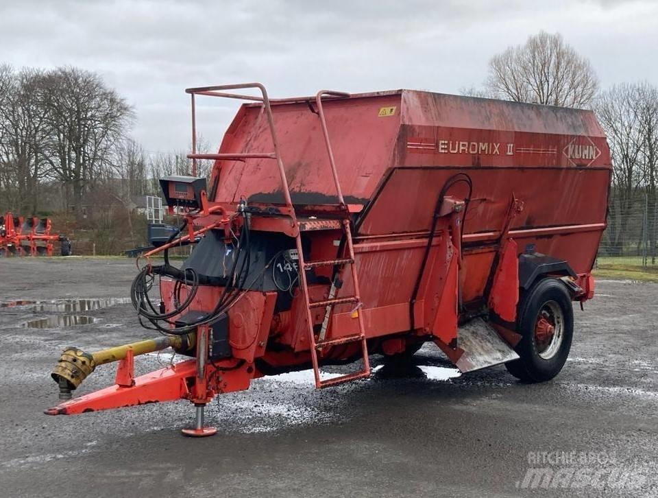 Kuhn EuroMix II 1460 ミキサーフィーダー