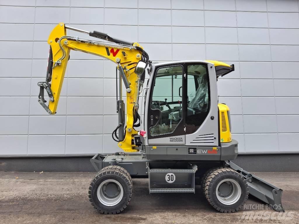 Wacker Neuson EW 65 ホイール式油圧ショベル（パワーショベル・ユンボ・バックホー）