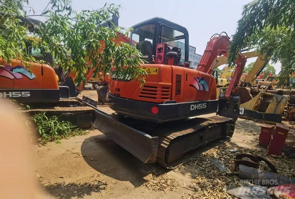 Doosan DH 55 ミニ油圧ショベル 7t以下（ミニユンボ・ミニディガー）