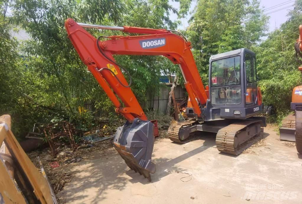 Doosan DH 55 ミニ油圧ショベル 7t以下（ミニユンボ・ミニディガー）
