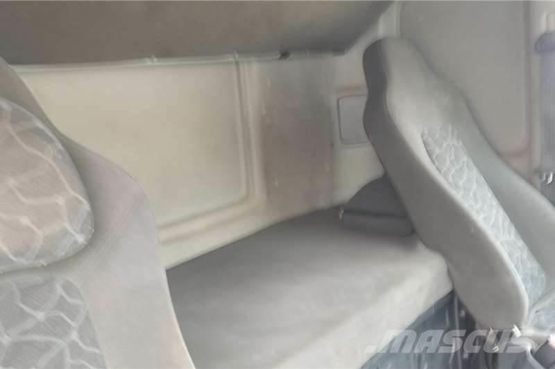 Daewoo KL3TX その他トラック