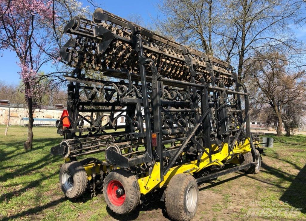 Bednar Swifter 12000 砕土機