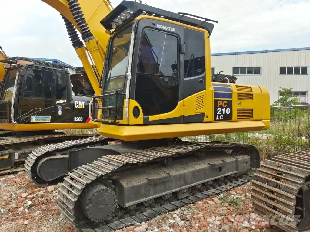 Komatsu PC 210 大型油圧ショベル12t以上（パワーショベル・ユンボ）
