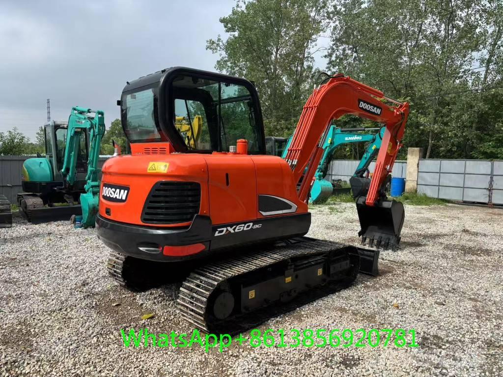 Doosan DX 60 ミニ油圧ショベル 7t以下（ミニユンボ・ミニディガー）