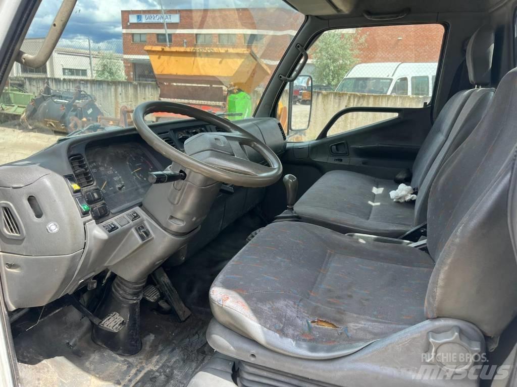 Mitsubishi Canter アームロール