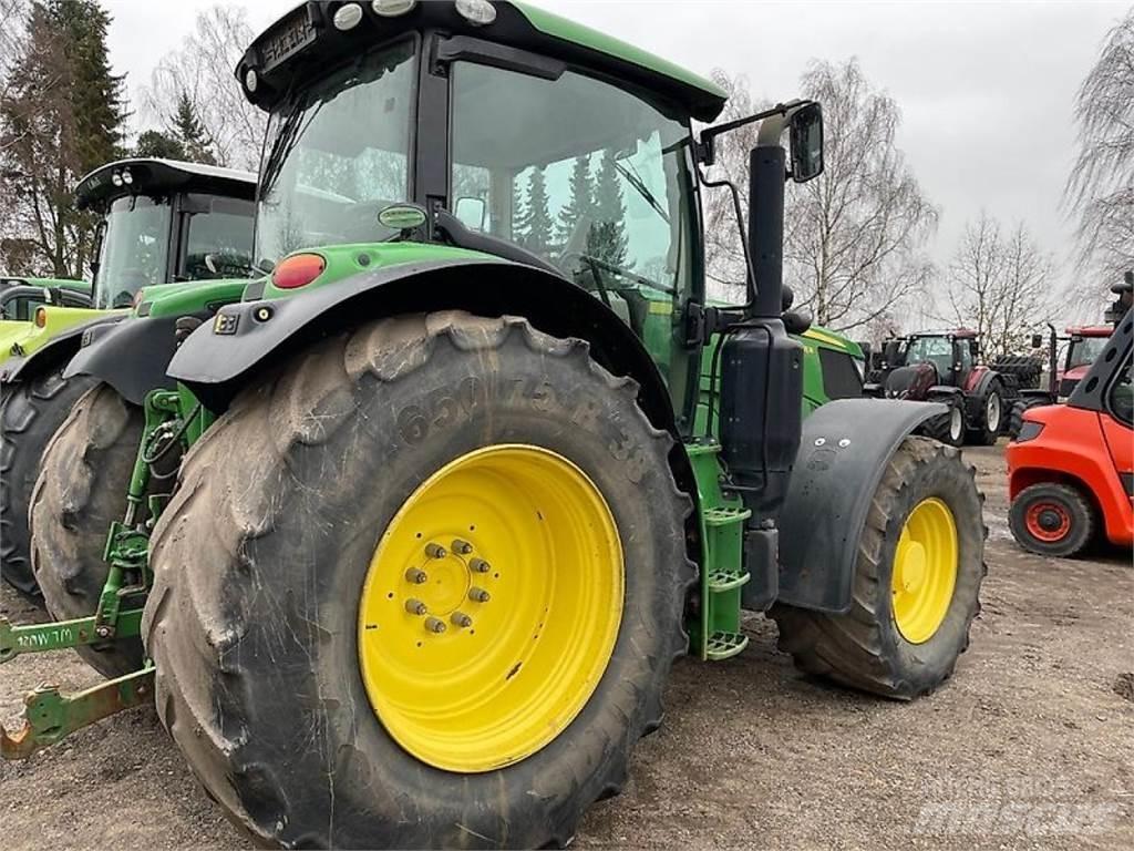 John Deere 6155R トラクター