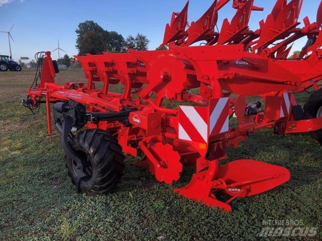 Kuhn VM 153 5 プラウ