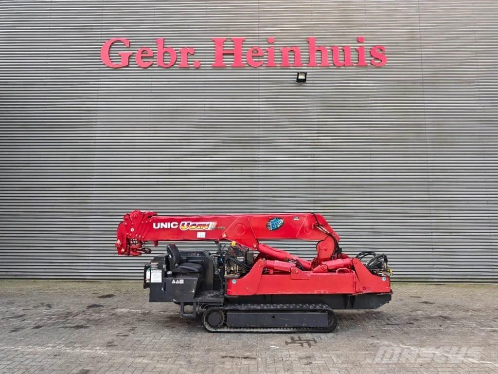 Unic URW 506 CDE クローラクレーン