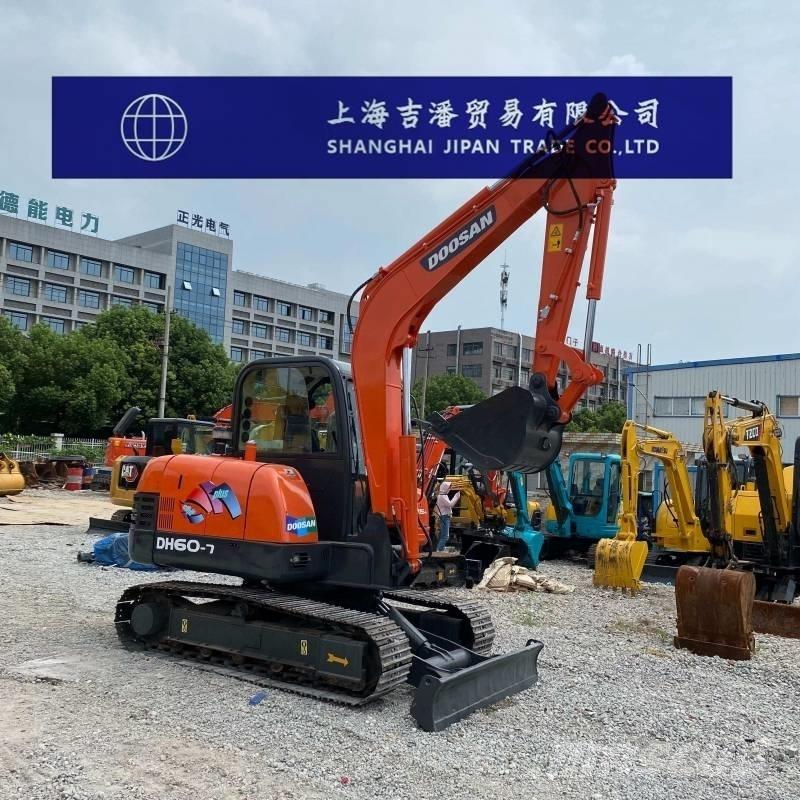 Doosan DH 60 大型油圧ショベル12t以上（パワーショベル・ユンボ）