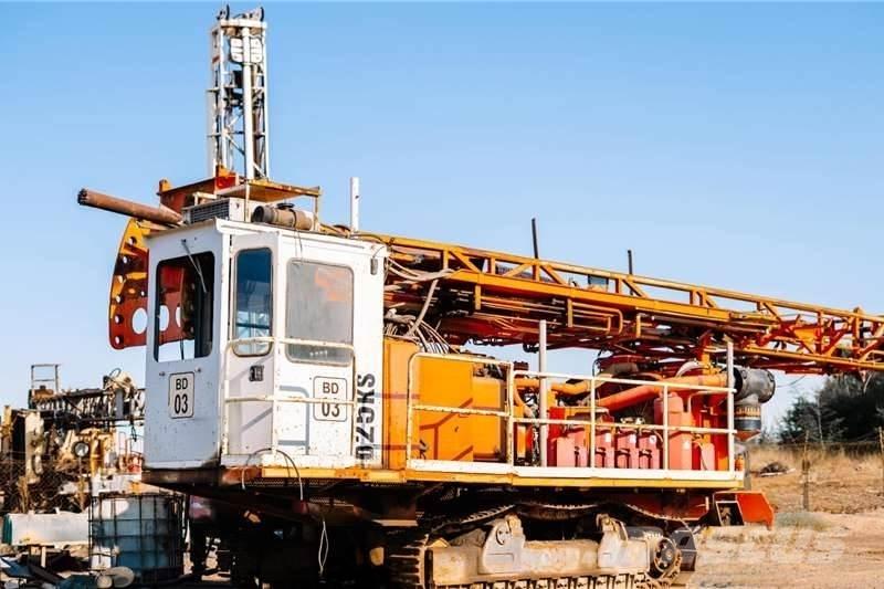 Sandvik D25KS サーフェイスドリルリグ