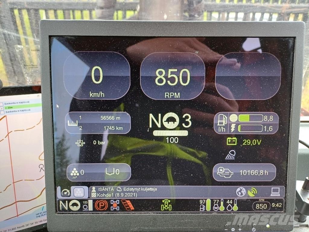 Komatsu 840 TX フォワーダー