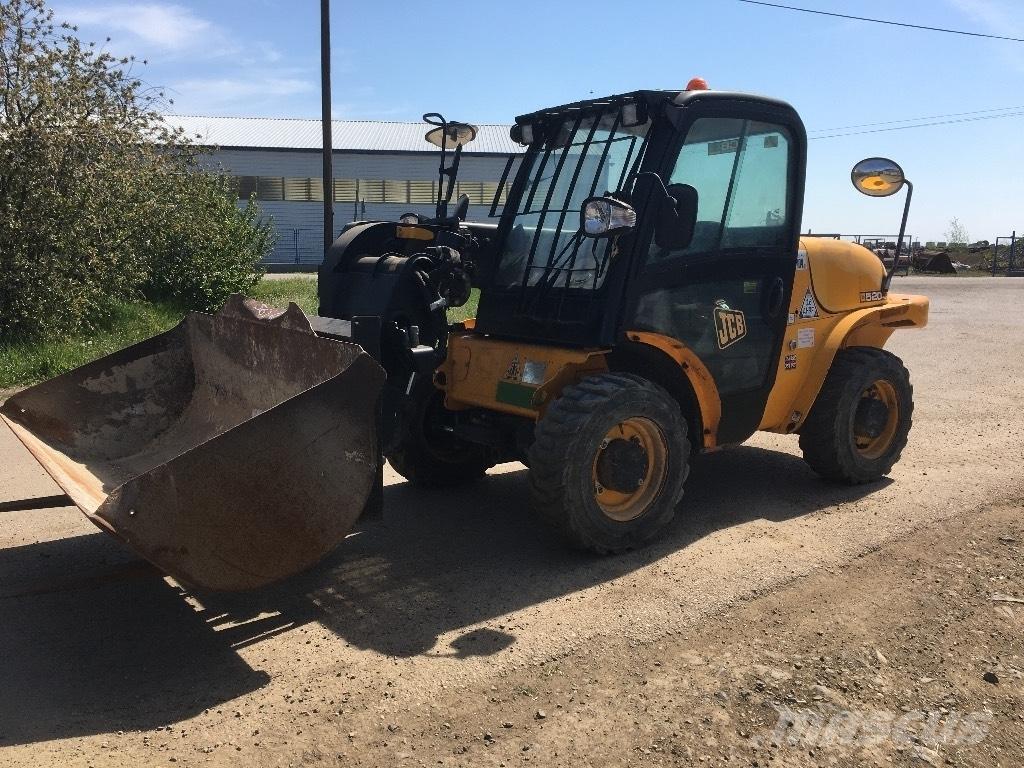 JCB 520-40 テレスコーピックハンドラー