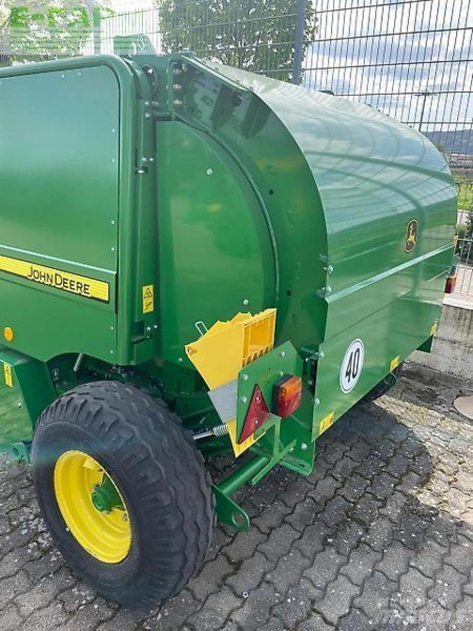 John Deere f440e スクエアベーラー