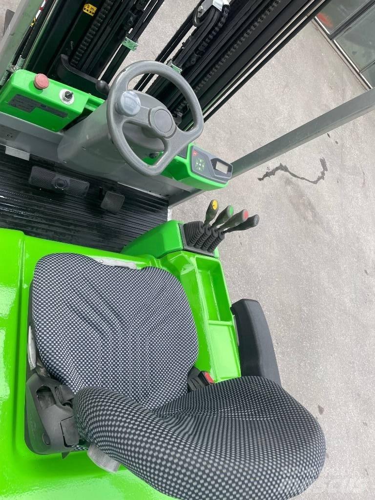 Cesab Blitz 320 FN バッテリーフォークリフト