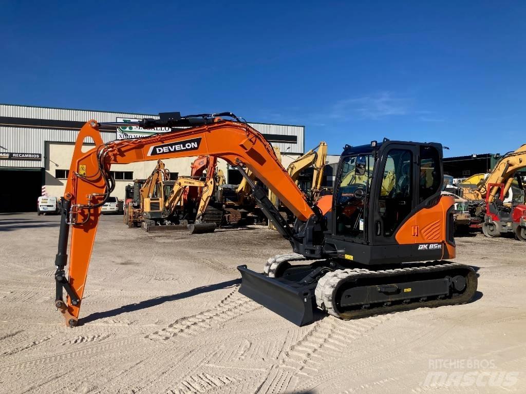 Develon DX 85 R-7 中型油圧ショベル 7ｔ-12ｔ（ユンボ・パワーショベル・バックホー）