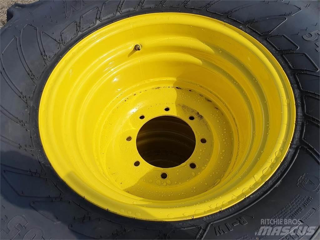Mitas 540/65R24 x2 タイヤ、ホイル、リム