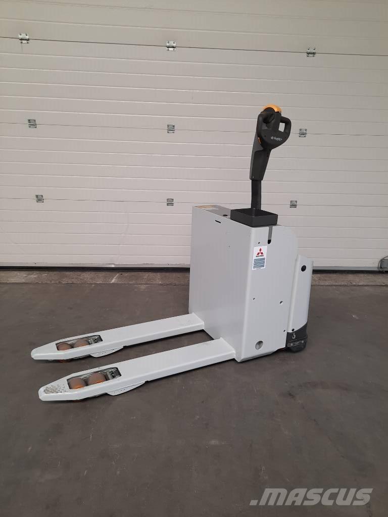 UniCarriers PLL180 ローリフト