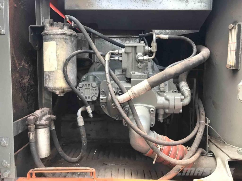 Hitachi EX200 大型油圧ショベル12t以上（パワーショベル・ユンボ）
