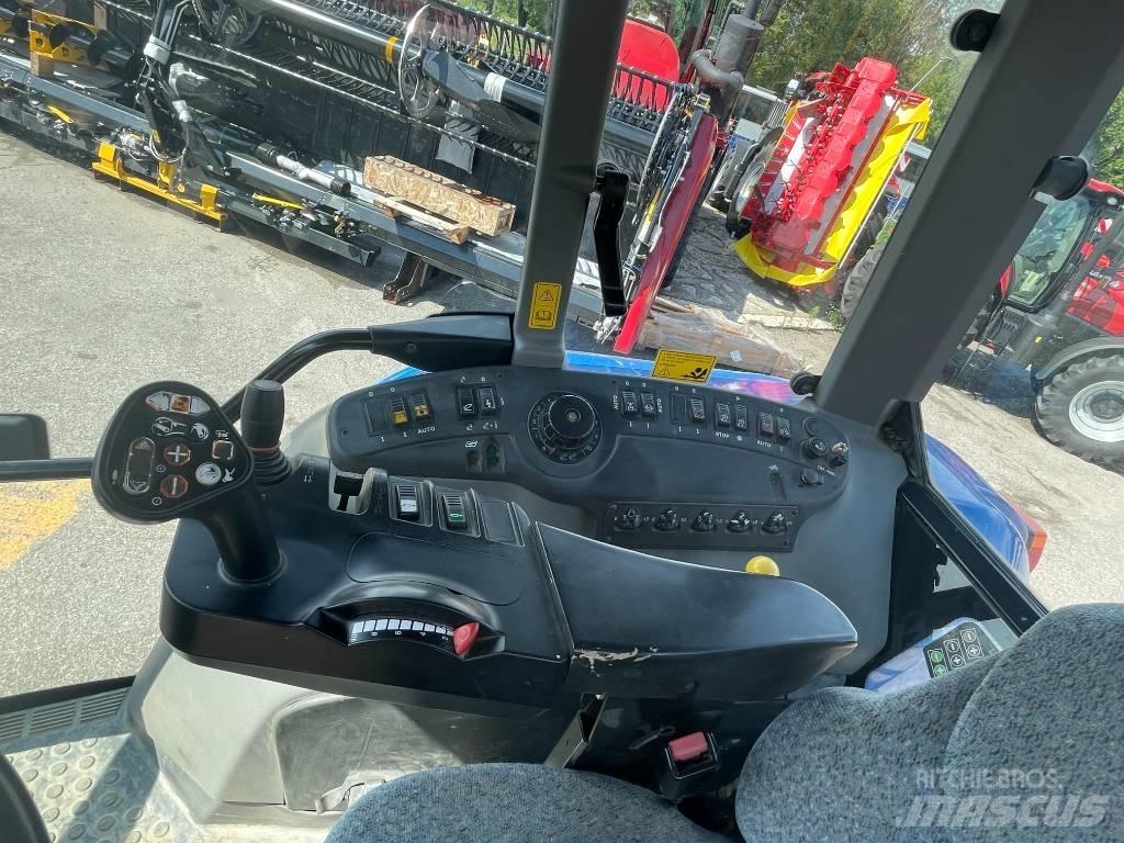 New Holland T 7550 トラクター