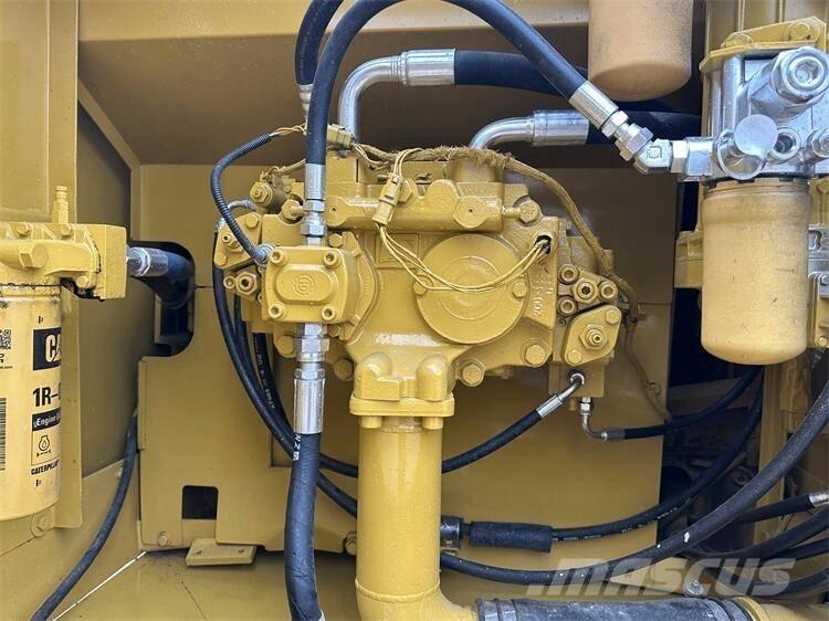 CAT 326D 大型油圧ショベル12t以上（パワーショベル・ユンボ）