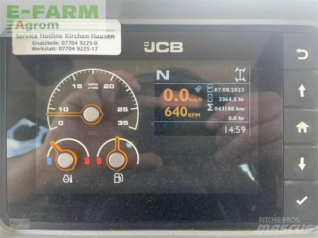 JCB fastrac 4220 トラクター