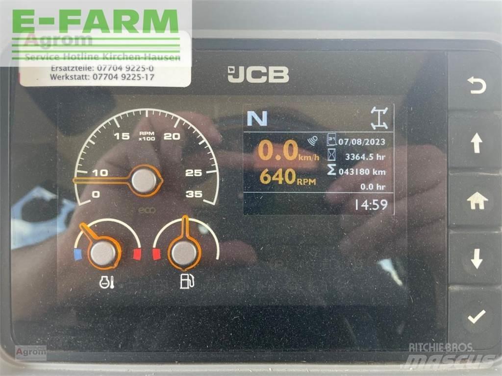JCB fastrac 4220 トラクター