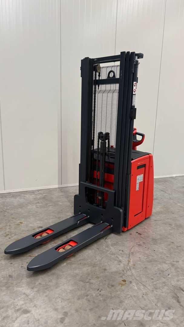 Linde L14 自走式スタッカー