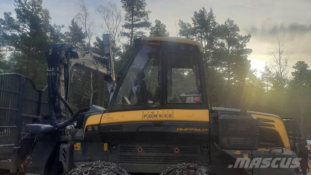 Ponsse BUFFALO AF 8W フォワーダー