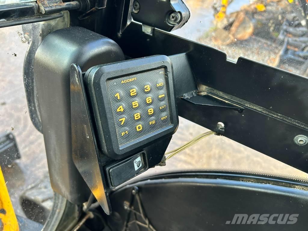 JCB 8026 CTS ミニ油圧ショベル 7t以下（ミニユンボ・ミニディガー）