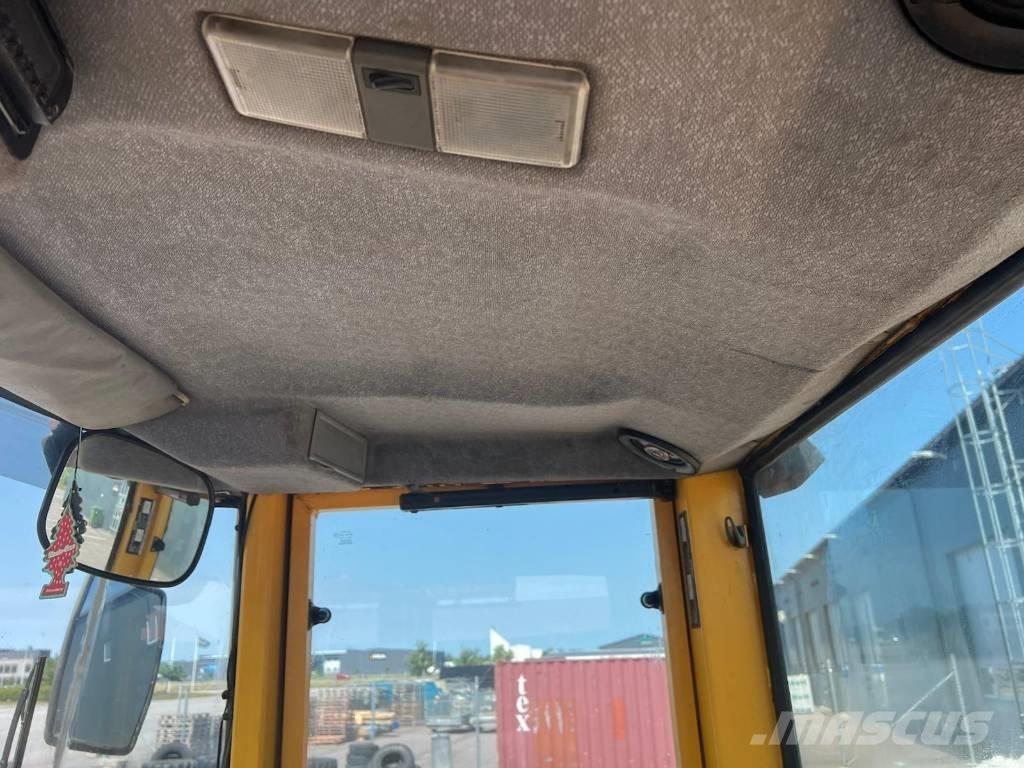 Volvo L 70 C ホイールローダー・タイヤショベル