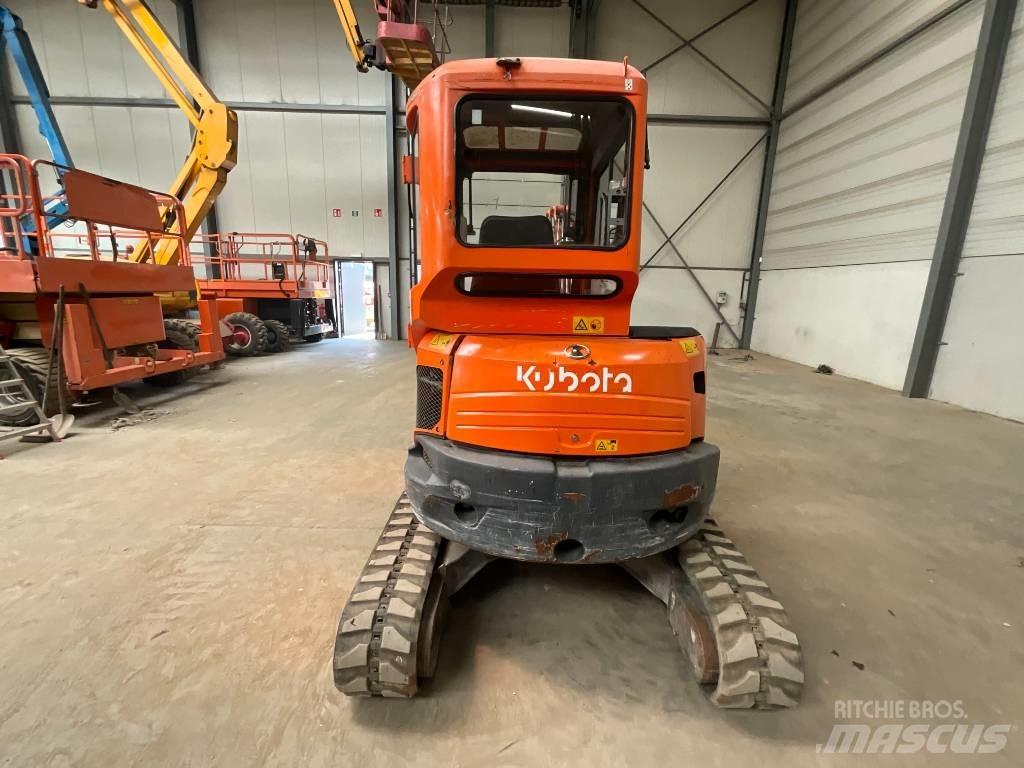 Kubota U 35-3 A 3 ミニ油圧ショベル 7t以下（ミニユンボ・ミニディガー）
