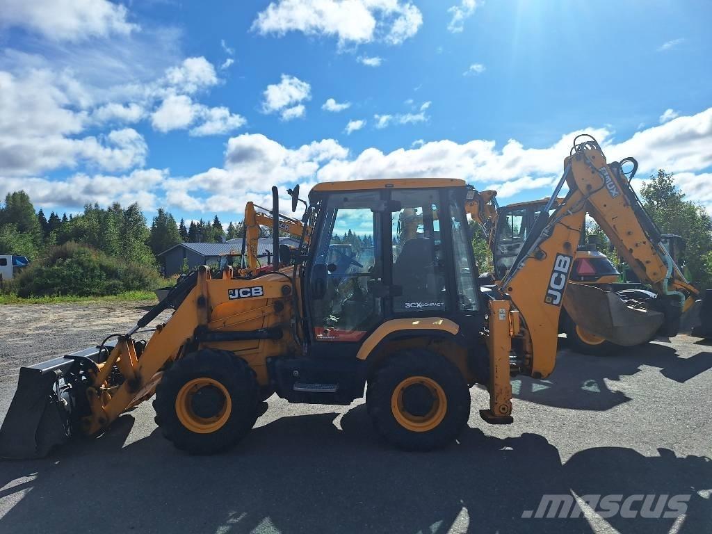 JCB 3 CXE Compact バックホーローダー