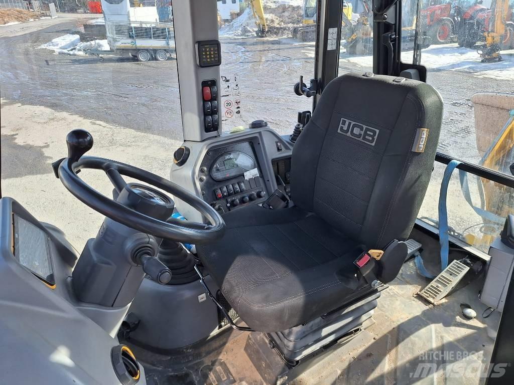 JCB 3 CXE Compact バックホーローダー