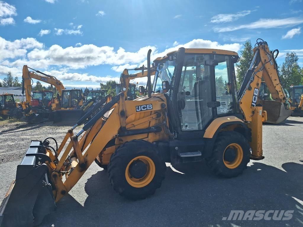 JCB 3 CXE Compact バックホーローダー