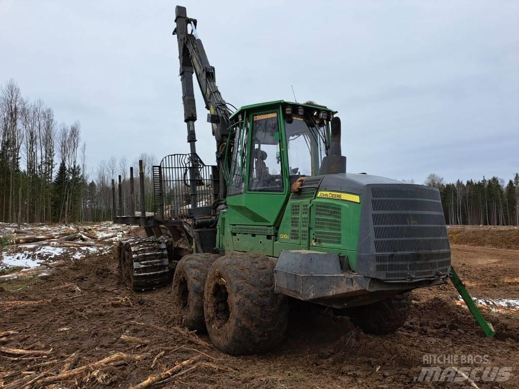 John Deere 1210 G フォワーダー